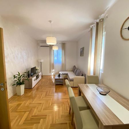 Apartman A&M ティヴァト エクステリア 写真
